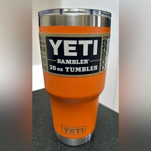 NEW / NWT - YETI King Crab Orange 30 oz. Tumbler